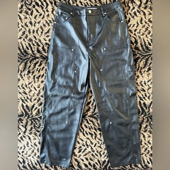 NWT Avec Les Filles Faux Leather Cargo Barrel Pants Size 8 - Picture 5 of 10